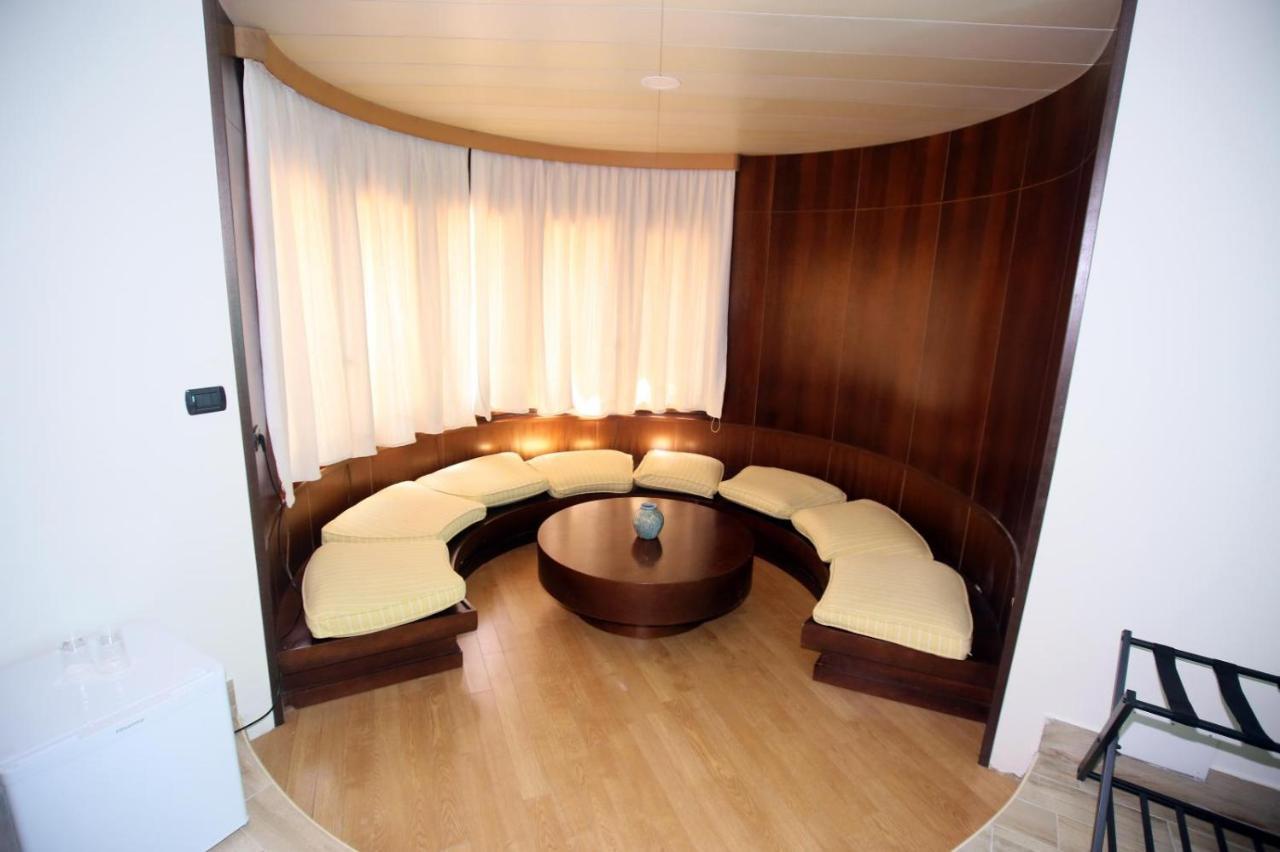 Paradise Suite Латина Экстерьер фото